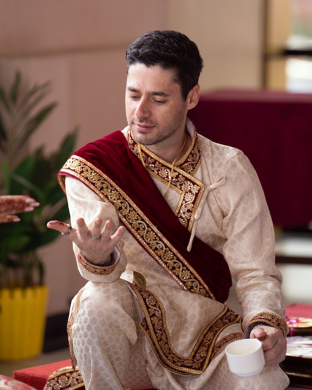 Traditional Hindu Wedding Vow Template: Wording & Info
